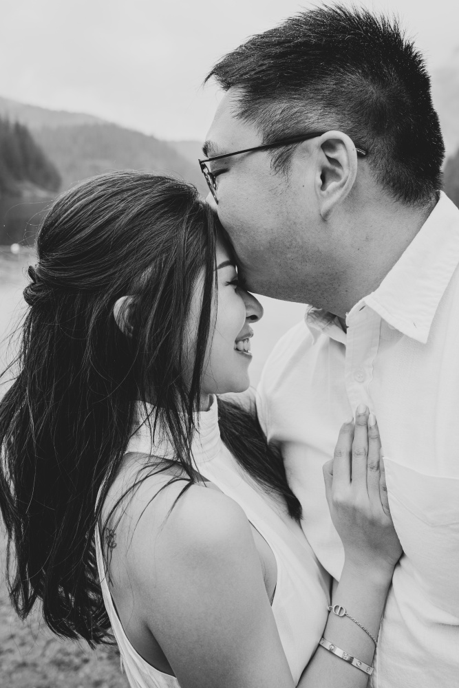 Romantic Prewedding Photo Vancouver Coquitlam